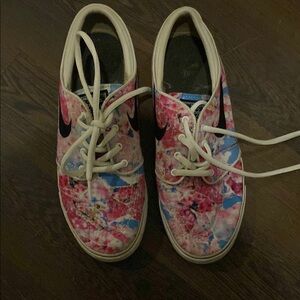 Nike SB Stefan Janoski Cherry Blossom Sneakers